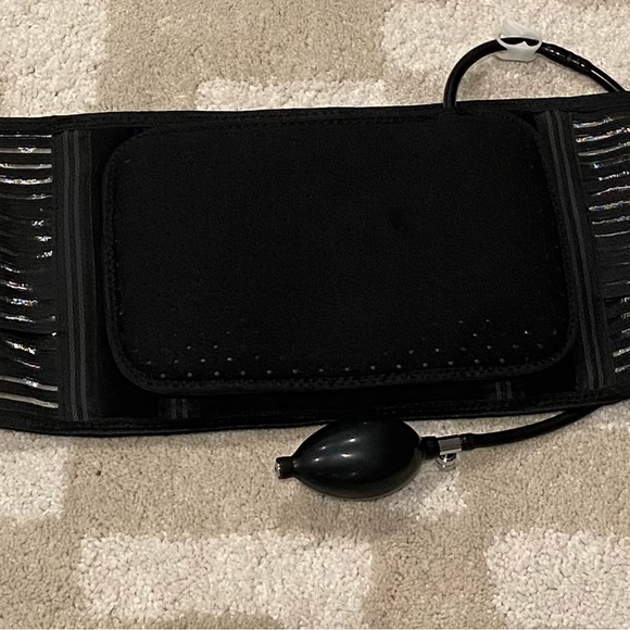 Darlis Back Brace Support - Picture 7 of 9